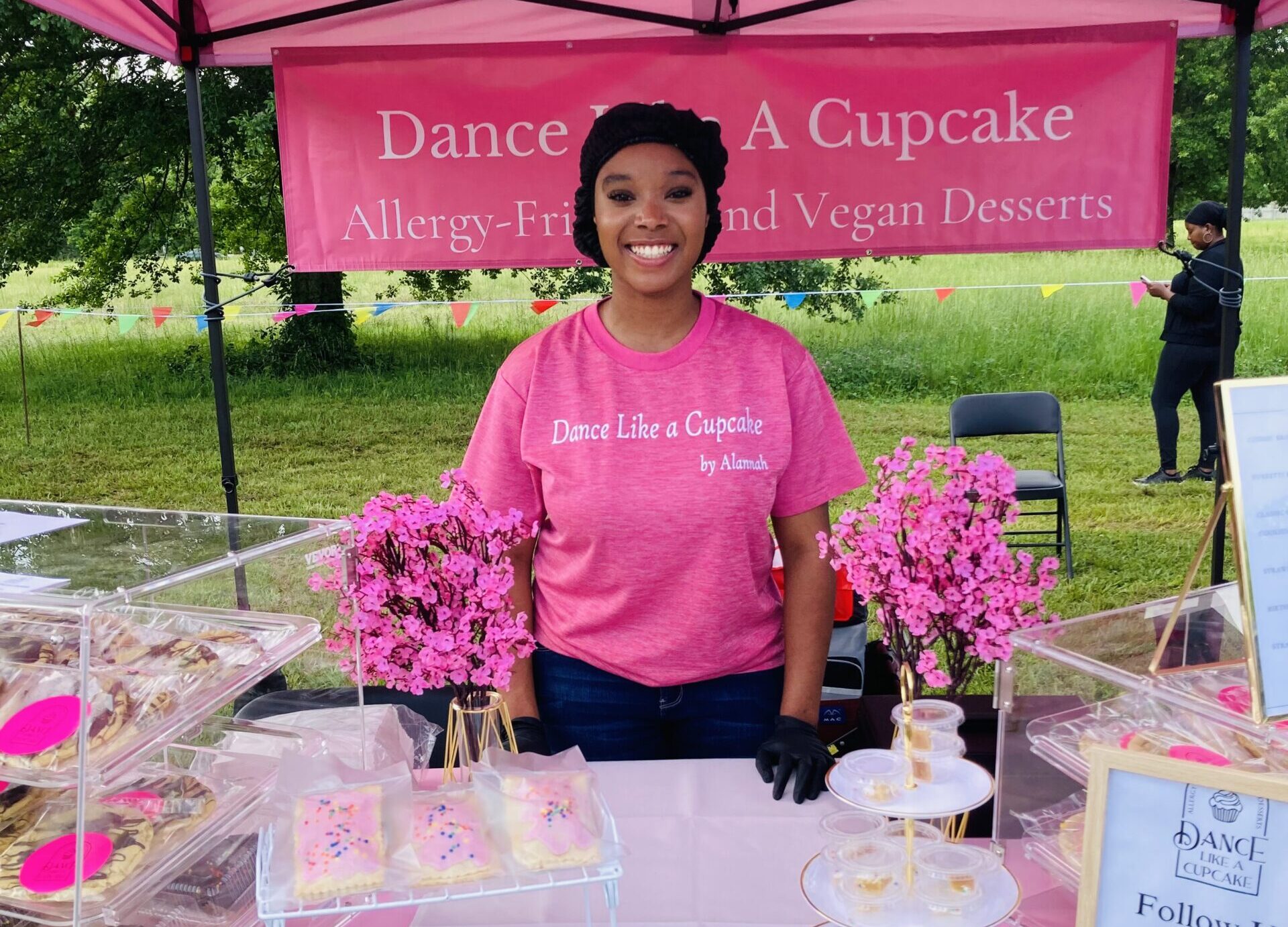 Alannah is the owner of Dance Like a Cupcake and specializes in baking vegan treats. She has built up an amazing business and social media presence!